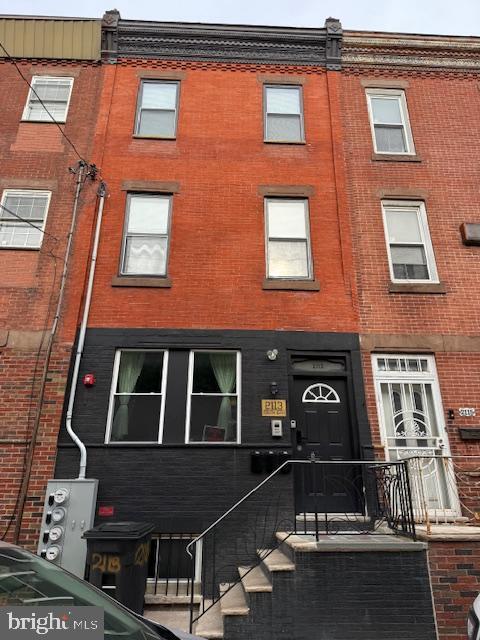 property at 2113 S 15th St