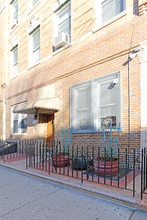 5905 Catalpa Ave in Ridgewood, NY - Building Photo - Building Photo