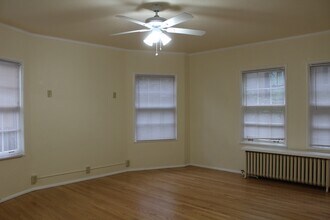 White Apartments in Portland, OR - Building Photo - Building Photo