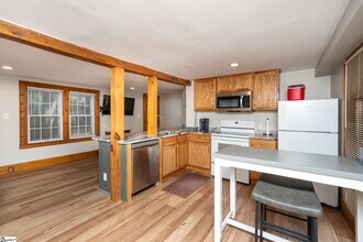 16 Converse St in Greenville, SC - Building Photo - Building Photo