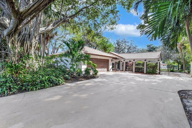 1200 NW 8th St in Boca Raton, FL - Building Photo - Building Photo