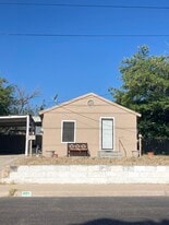 401 S Doris Ave in Monahans, TX - Building Photo