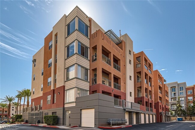 property at 47 E Agate Ave