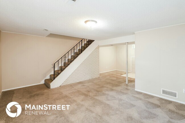 17816 E Greentree Ave in Independence, MO - Building Photo - Building Photo