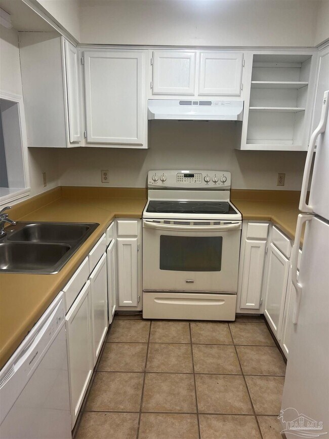 3838 Belle Meade Ct in Pensacola, FL - Building Photo - Building Photo