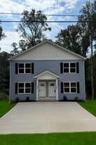 120 Brookmeade Dr in Anderson, SC - Building Photo