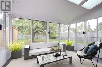 95 South Bend Rd E in Hamilton, ON - Building Photo - Building Photo
