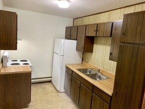 714 Powell St, Unit 3 in La crosse, WI - Building Photo - Building Photo