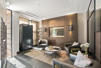 1427 Rhode Island Ave NW, Unit 503 in Washington, DC - Foto de edificio - Building Photo