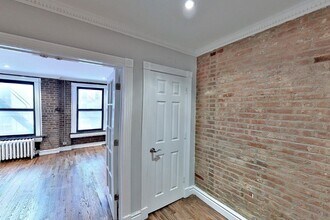 221 E 23rd St, Unit 6 in New York, NY - Foto de edificio - Building Photo