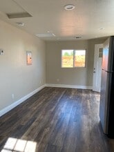 4000 Clinton Ave in Richmond, CA - Building Photo - Building Photo
