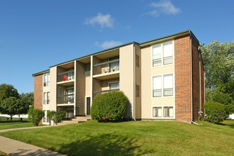 Fairway Trails in Ypsilanti, MI - Foto de edificio - Building Photo