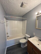 103 Cloverdale Ct, Unit 103 in Archdale, NC - Building Photo - Building Photo