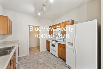 8605 Redding Glen Ave in Charlotte, NC - Building Photo - Building Photo