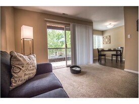 Black Bear Creek Apartments in Fort Wayne, IN - Building Photo