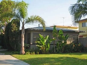 Lido Apartment Homes in Costa Mesa, CA - Building Photo - Building Photo