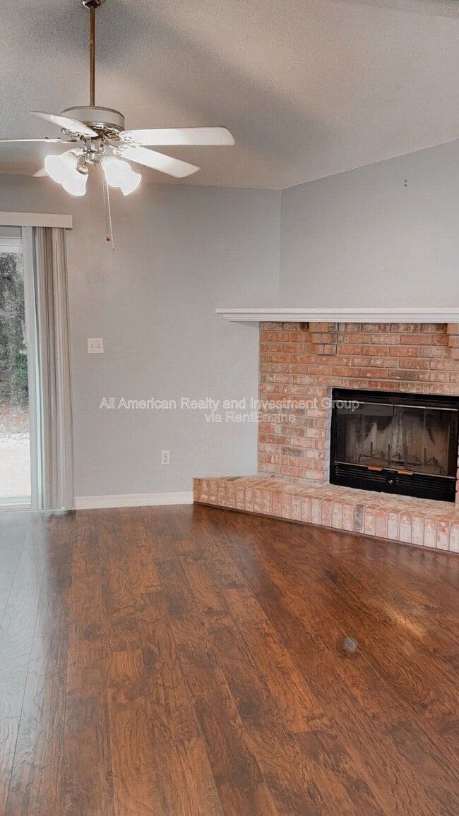 2254 Calle De Cantabria in Navarre, FL - Building Photo - Building Photo