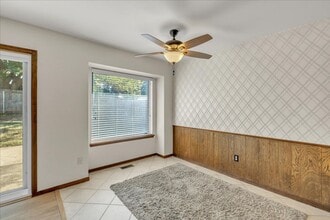 905 Garden Grove in Yukon, OK - Building Photo - Building Photo