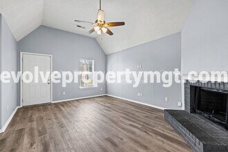 5806 Ashridge Pl in Memphis, TN - Building Photo - Building Photo