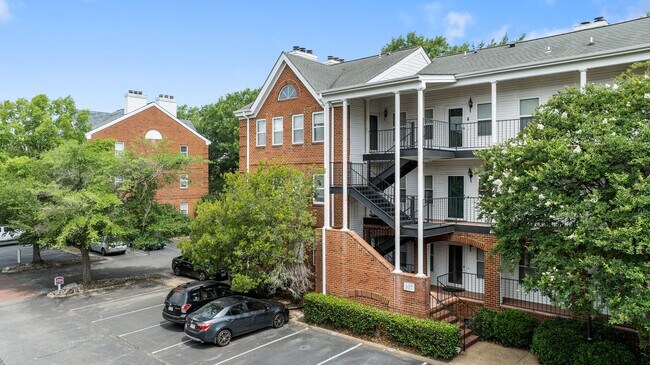 107 Westover Ave in Norfolk, VA - Building Photo - Building Photo