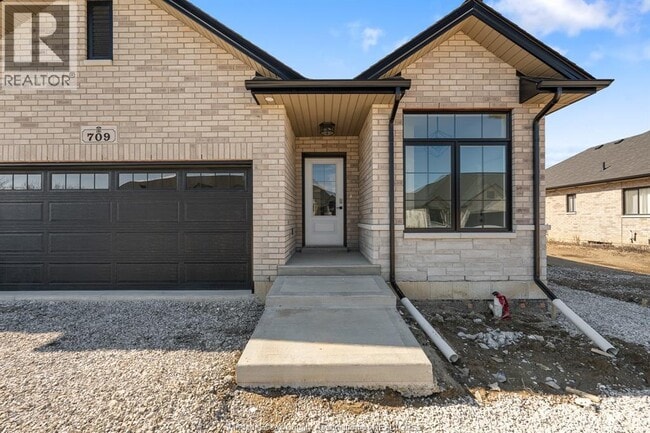 property at 709 Elliot Pt Rd