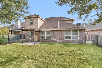 115 N Hawkhurst Cir in Magnolia, TX - Building Photo - Building Photo