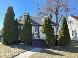 22003 Gascony Ave in Eastpointe, MI - Building Photo