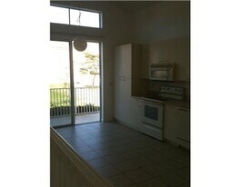 9829 Scribner Ln in Wellington, FL - Building Photo