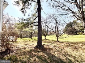 13829 Bronco Pl in Germantown, MD - Building Photo