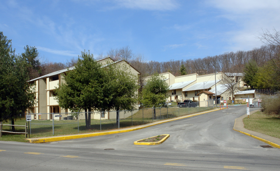 Willbrian Apartments in Beckley, WV - Building Photo