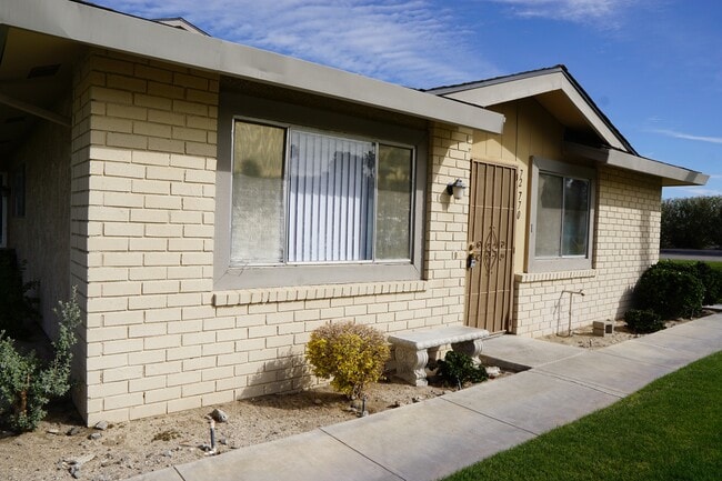 72770 Willow St in Palm Desert, CA - Building Photo - Building Photo