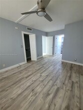 3300 N Palm Aire Dr in Pompano Beach, FL - Building Photo - Building Photo