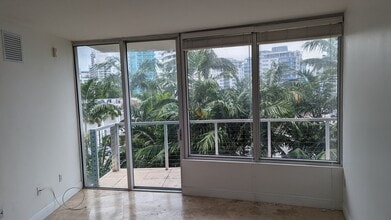 6305 Indian Creek Dr, Unit 5A in Miami Beach, FL - Building Photo - Building Photo