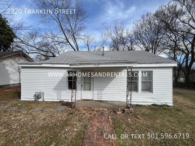 property at 2320 Franklin St