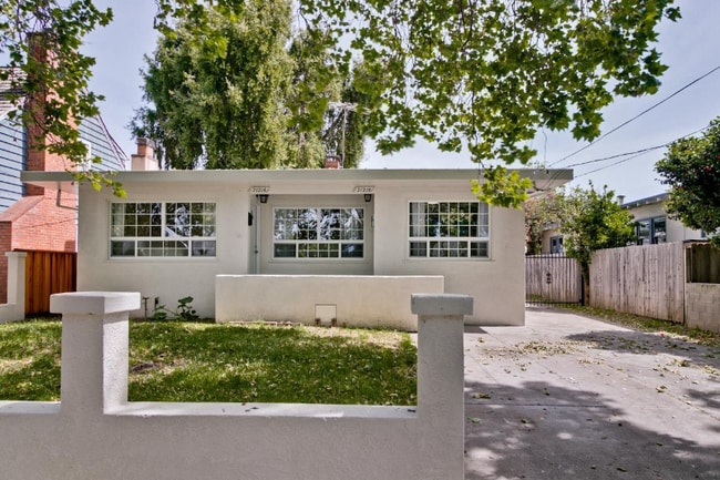 21214 Montgomery Ave