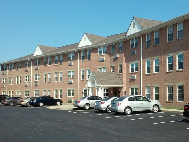 Spanish Cove Senior Housing in Louisville, KY - Building Photo