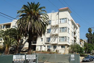 St. Charles Place in Oakland, CA - Foto de edificio - Building Photo