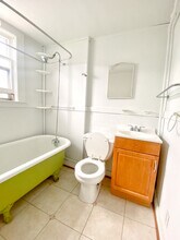 10 Smith St, Unit 3 in New Britain, CT - Building Photo - Building Photo