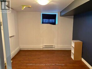 81 Sexton Crescent in Toronto, ON - Building Photo - Building Photo