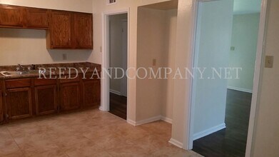 3862 Windcrest Rd in Memphis, TN - Building Photo - Building Photo