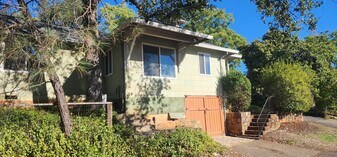 1660 Ashby Rd in Shasta Lake, CA - Building Photo