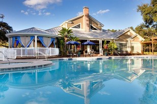 Campus Club North in Tampa, FL - Building Photo