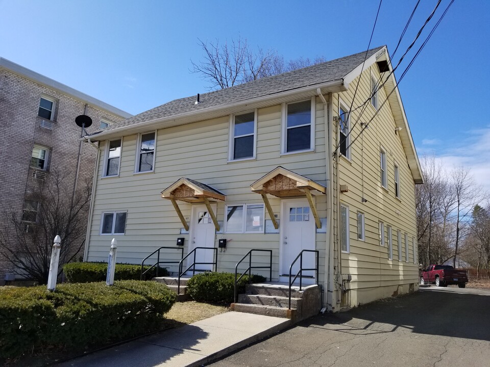 738 Savin Ave, Unit rear in West Haven, CT - Building Photo