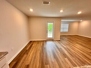 6081 Secretariat Wy in Pensacola, FL - Building Photo - Building Photo