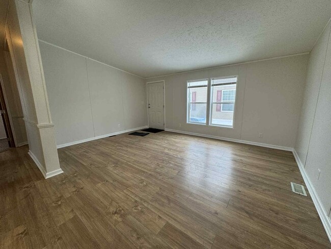 2020 Marmoor Dr in Shelby Township, MI - Building Photo - Building Photo