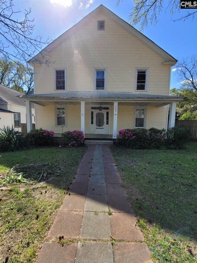 property at 3805 Lamar St