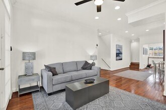 3006 W Julia St in Tampa, FL - Building Photo - Building Photo