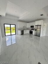 821 Bell Blvd in Lehigh Acres, FL - Building Photo - Building Photo