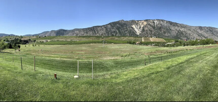 2365 Washington St, Unit 2 Bedroom-Vineyard Views in Manson, WA - Building Photo - Building Photo