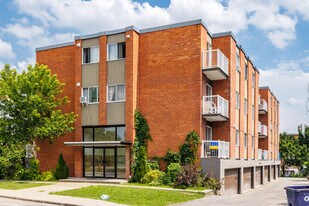 3946 Lévesque Boul O in Laval, QC - Building Photo